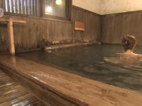 《再去温泉吧》综艺节目玩转日本全国温泉:一起体验特色温泉文化