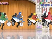 看日本综艺节目学对视憋笑技巧